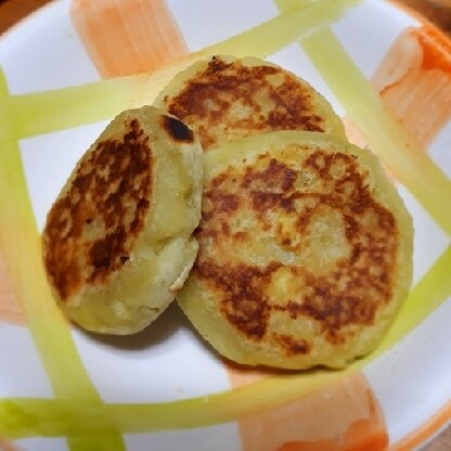 もちもちで、味はスィートポテトのようで美味しかったです♡(^^♪